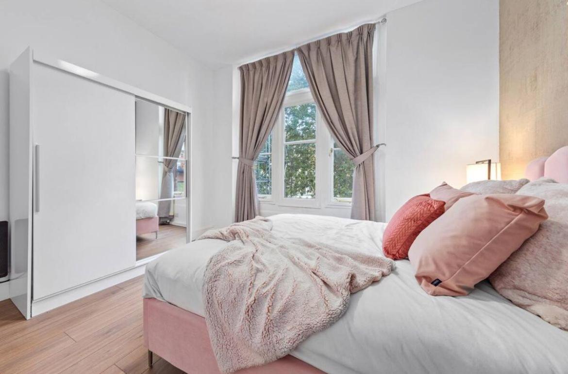 Majestic 2-Bedroom Flat In Knightsbridge-Hyde Park Kb70 ロンドン エクステリア 写真